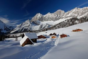 winterlandschaft-almgebiet-dachstein